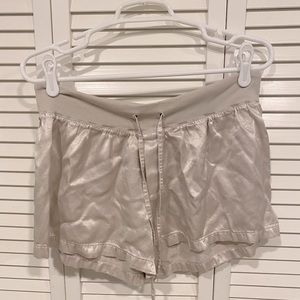 PJ Harlow short bottoms size Large